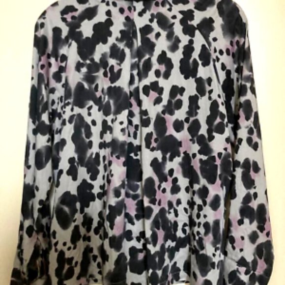 Cloth & Stone Multicolored Gray Black Purple Animal Print Blouse Size XS NWOT - Picture 2 of 3